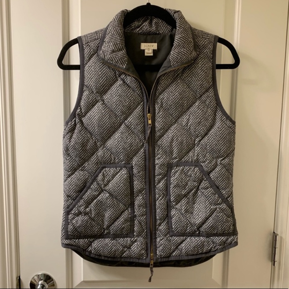 J Crew Gray Herringbone Quilted Down Puffer Vest Size XS - Picture 9 of 9